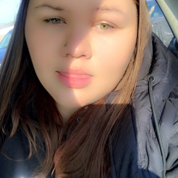 Meet your Posher, Riley - Picture 2 of 2